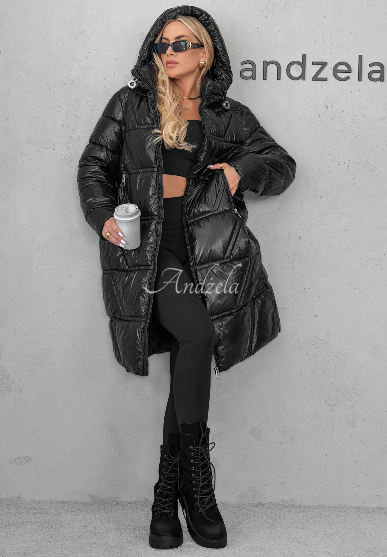 Dlhá prešívaná bunda s kapucňou Winter Mode čierna