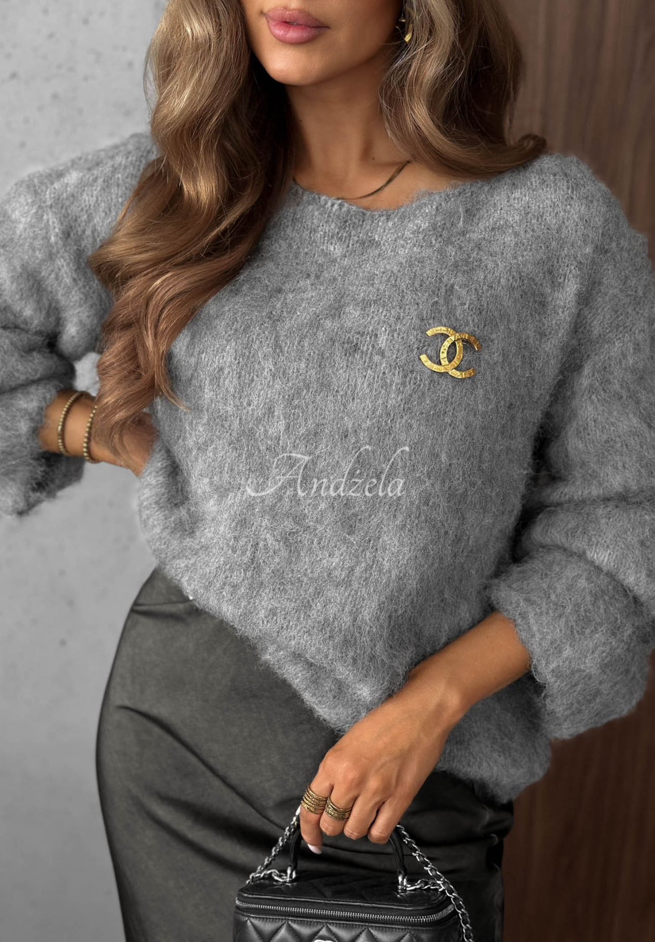 Mäkký sveter s vlnou Pretty Softness sivý