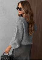 Miękki Sveter z szerokim dekoltem Pretty Softness sivý