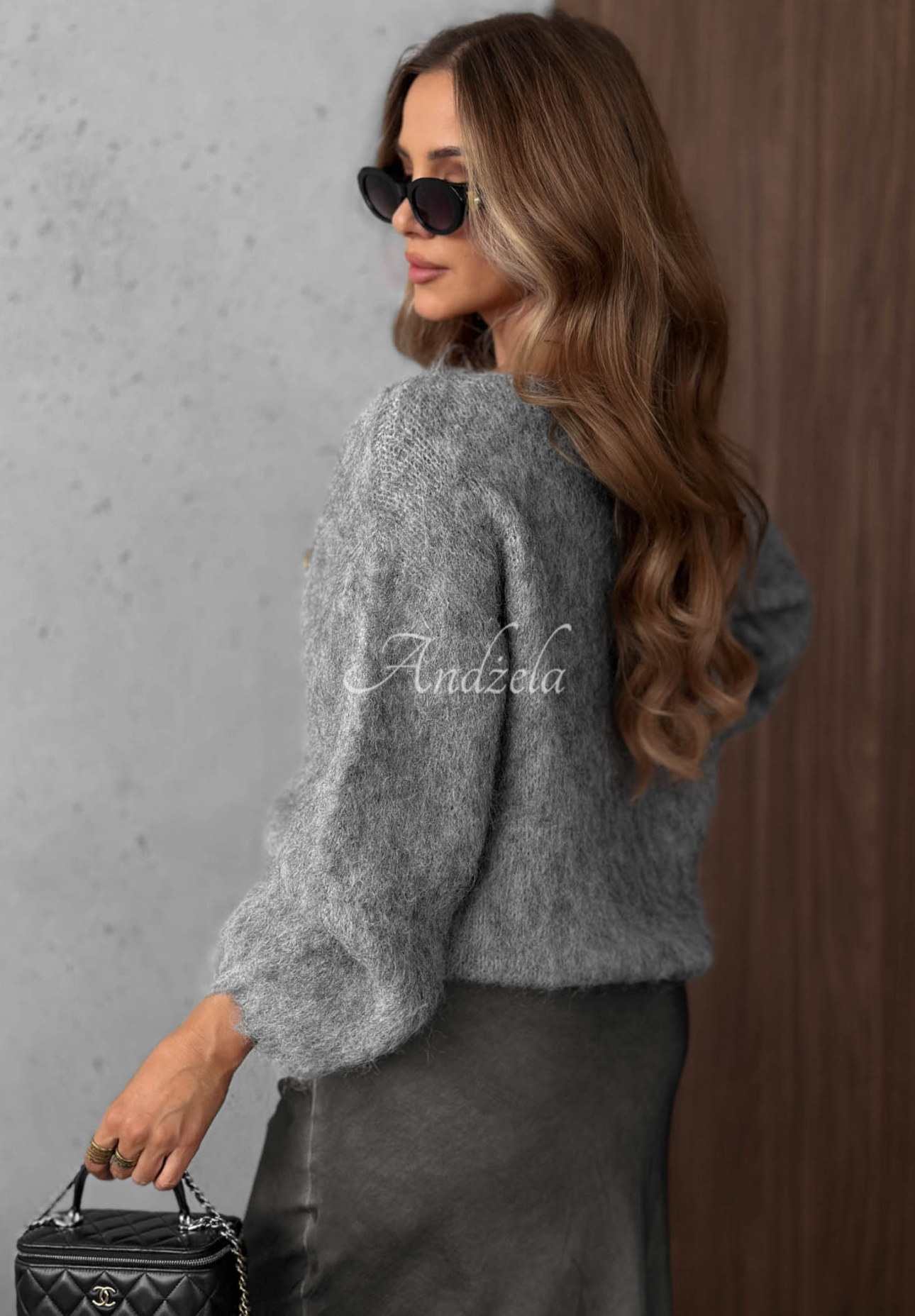 Mäkký sveter s vlnou Pretty Softness sivý