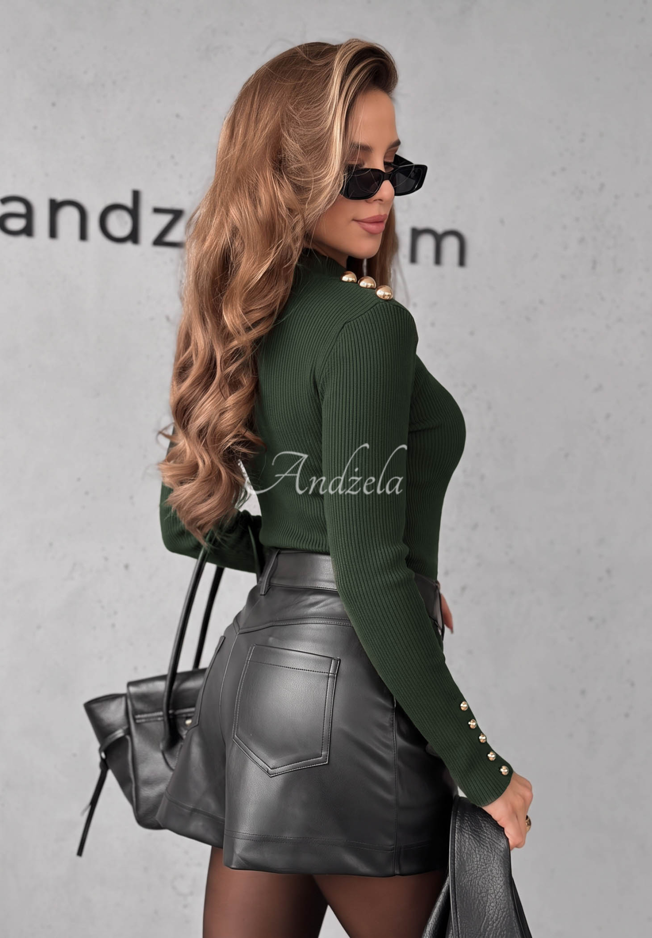 Rebrovaná blúzka s dlhým rukávom z vsikózy Essential Fit khaki