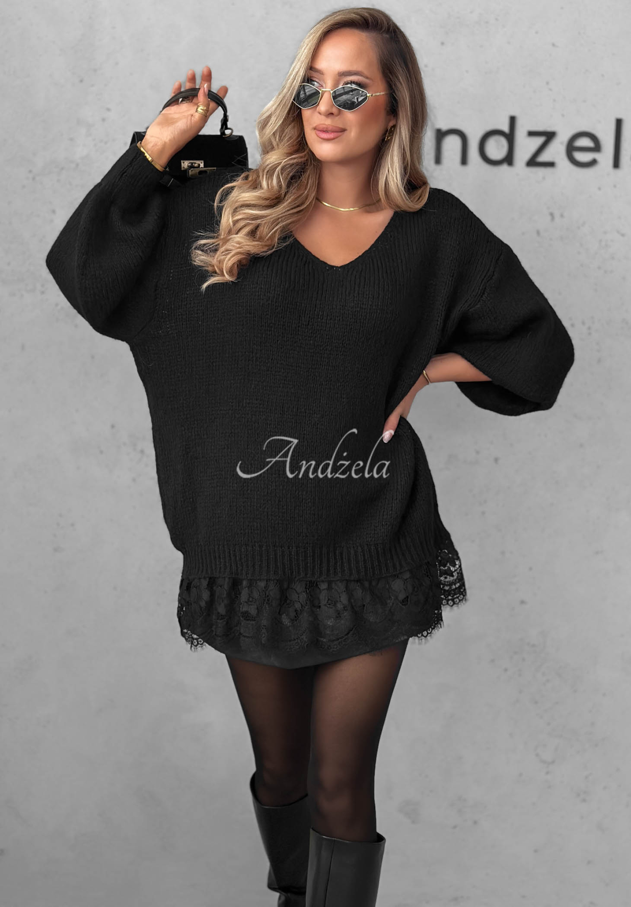 Sveter oversize s čipkou, vlnou a viskózou Dusky Clouds čierne
