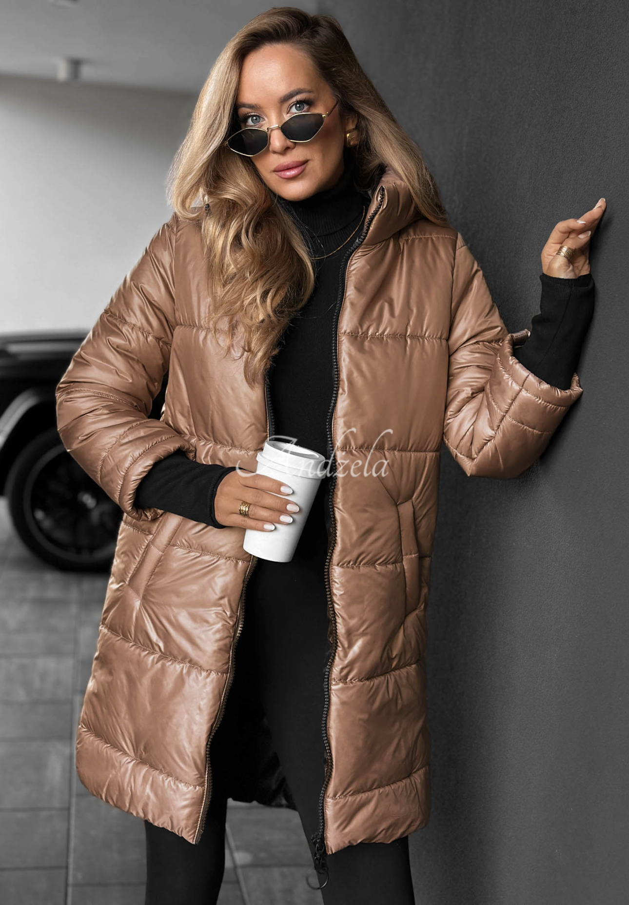 Dlhá prešívaná bunda s kapucňou Cinnamon Latte Mokka