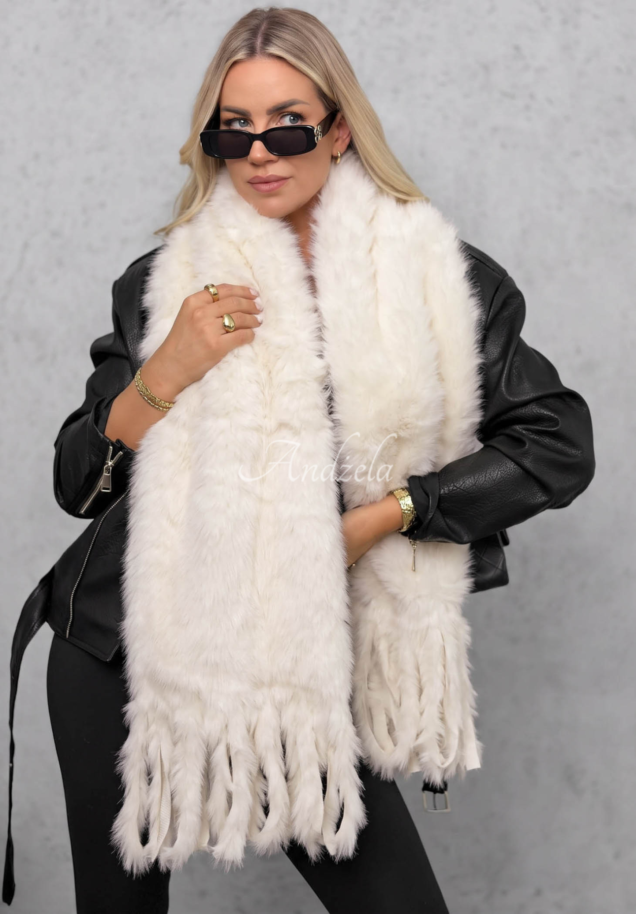 Mäkký šál so strapcami Fluffy Dreams Biela