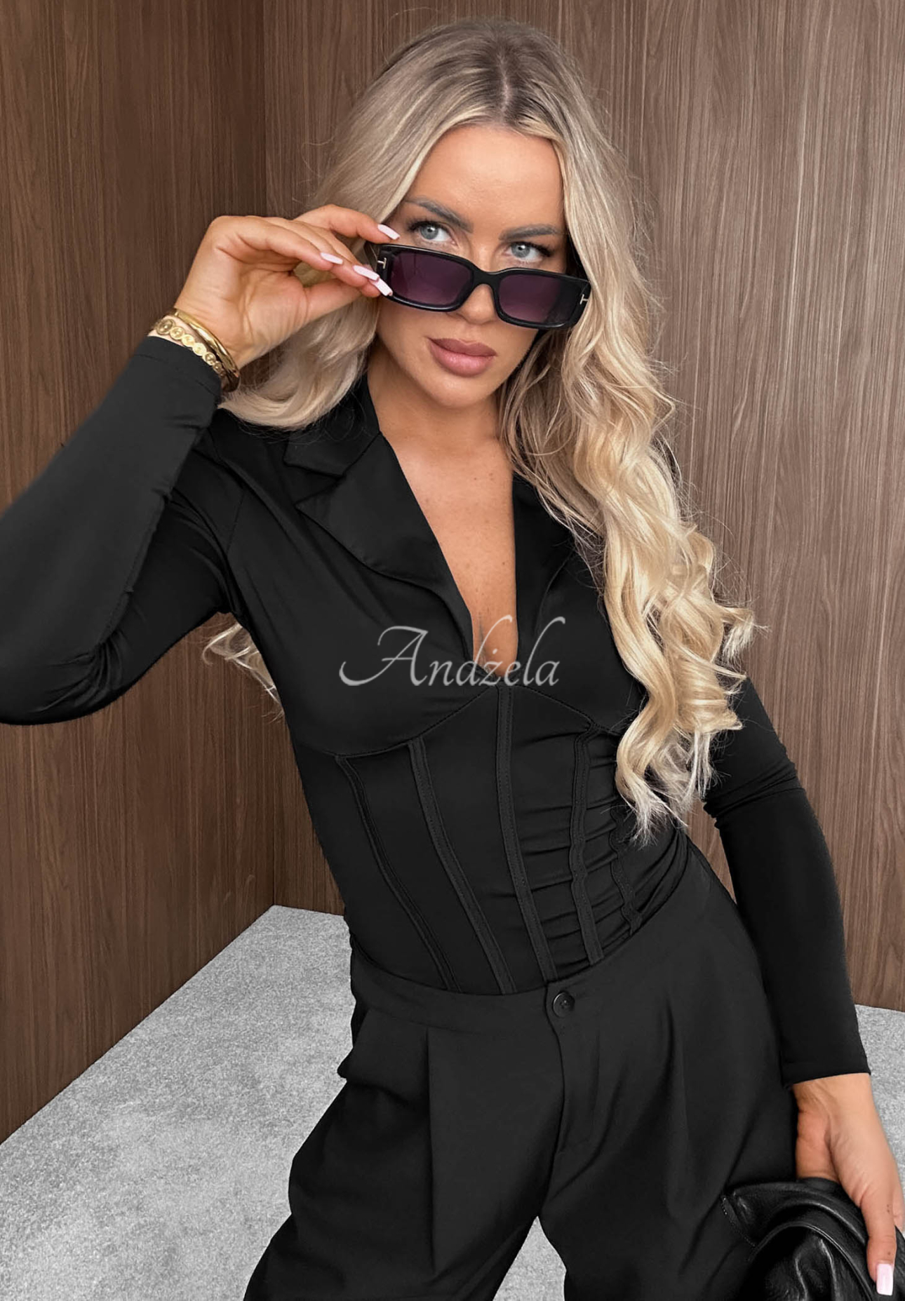 Korzetová blúzka longsleeve s golierom After Dark čierna