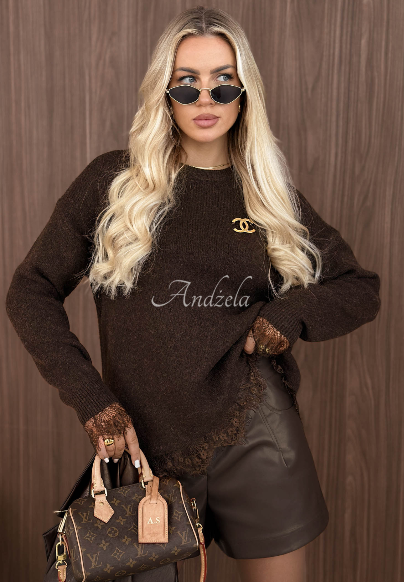 Oversize sveter s vlnou a čipkou Cozy Softness čokoládový