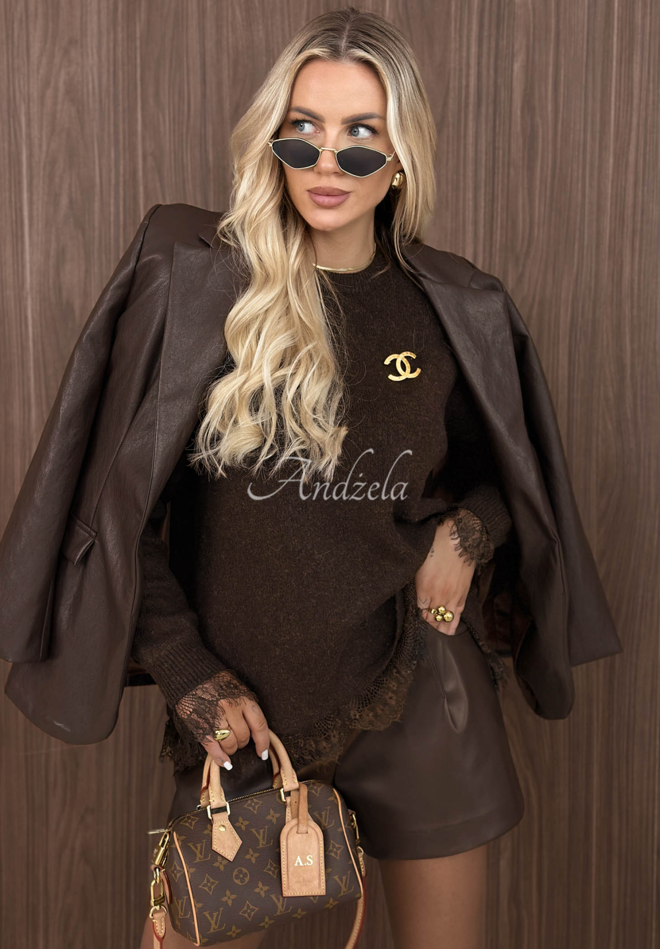 Oversize sveter s vlnou a čipkou Cozy Softness čokoládový