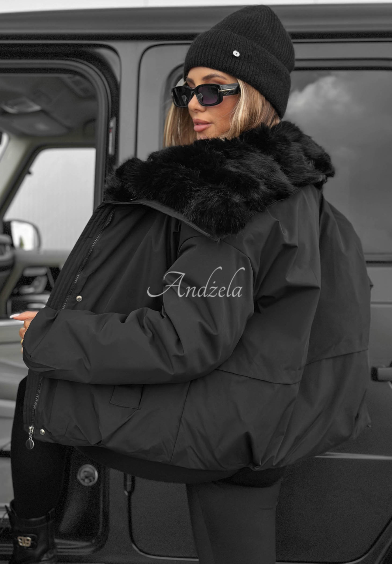 Bunda parka s kožušinou Pine Path čierna