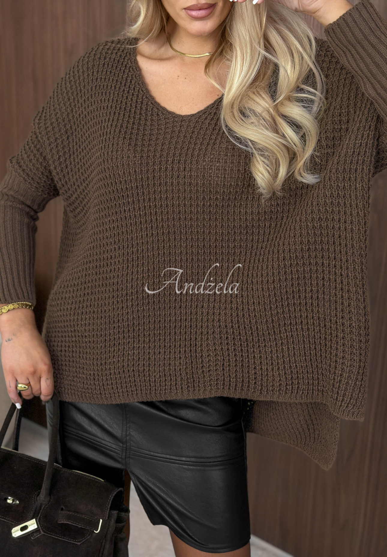 Asymetrický oversize sveter Amber Knit Mokka