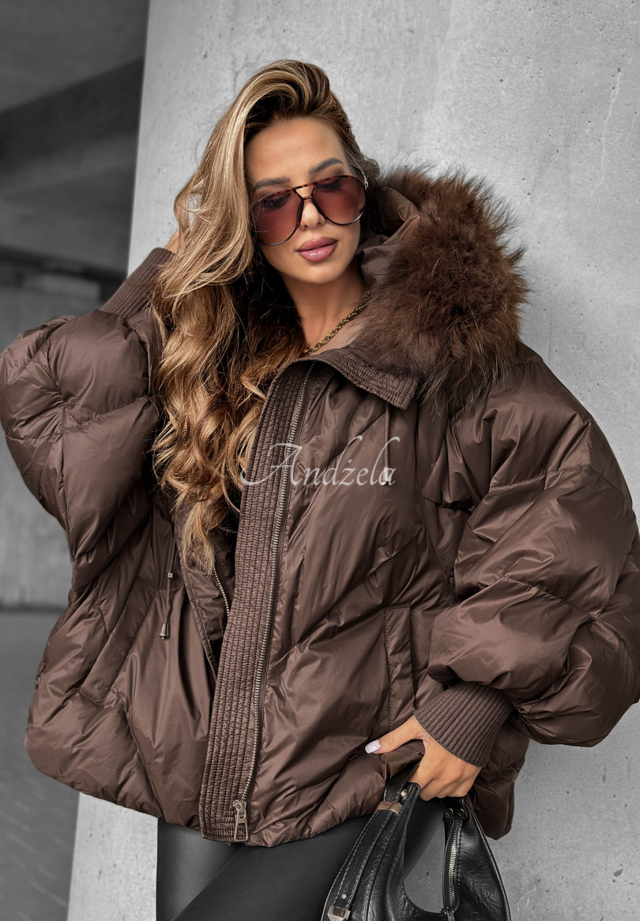 Páperová bunda s kapucňou Look Again čokoládová