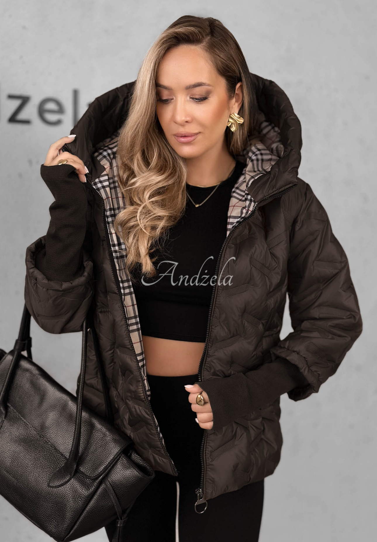 Prešívaná bunda s kapucňou Autumn Edge tmavo čokoládove