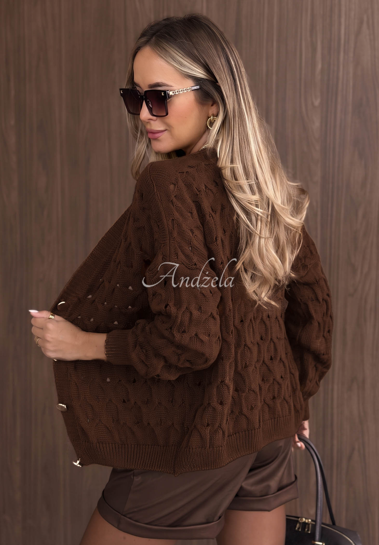 Krátky ažúrový kardigan so zapínaním Knit Haven ťavý