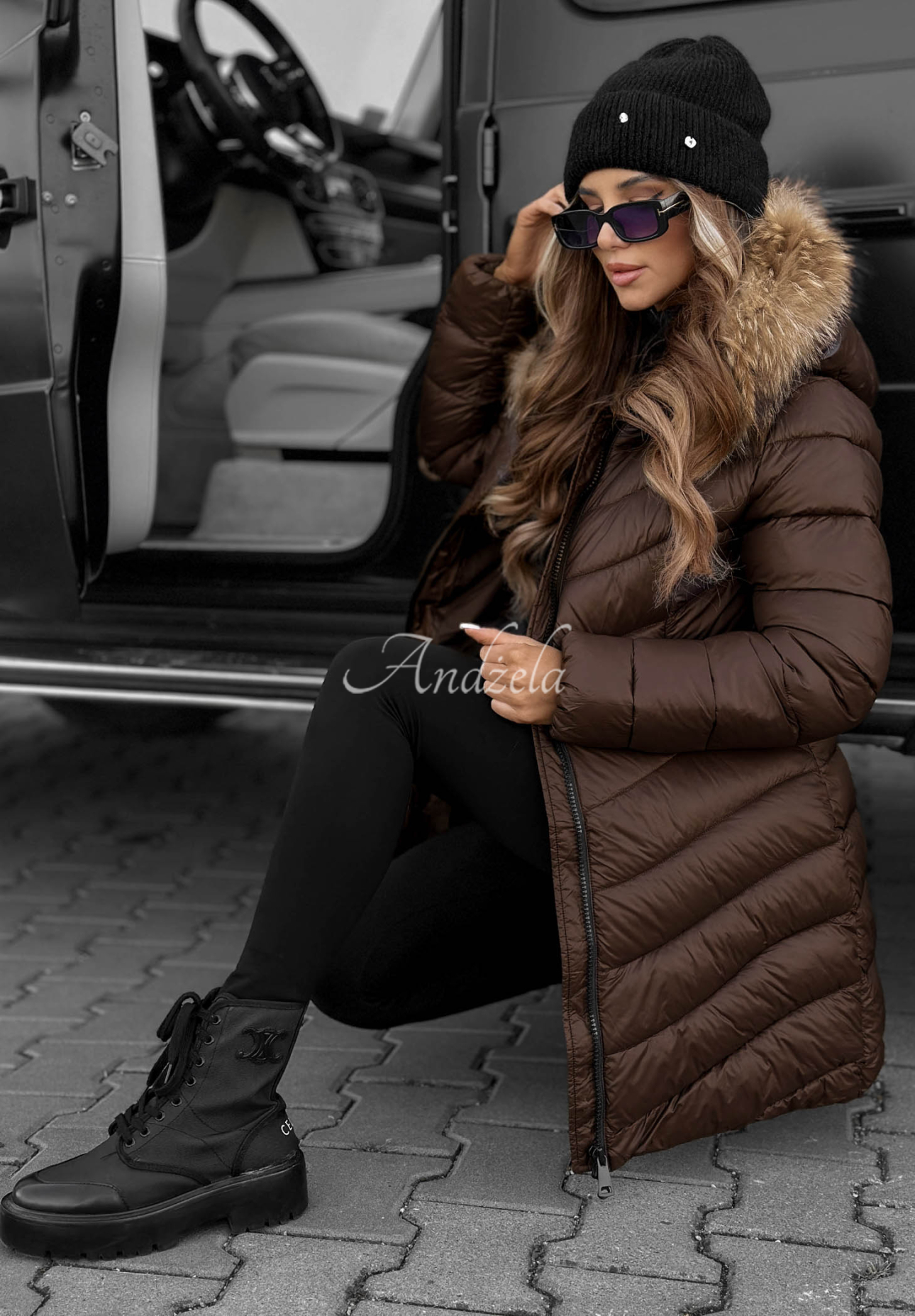 Prešívaná bunda s kapucňou Winter čokoládová