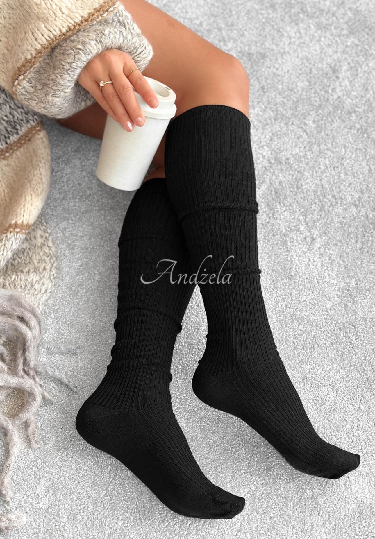 Rebrované ponožky nad kolená s vlnou merino Pretty Legs čierne