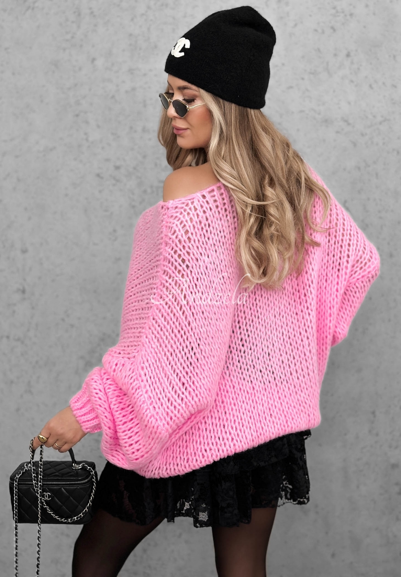 Mäkký sveter oversize s vlnou a viskózou Sugar Babe ružový