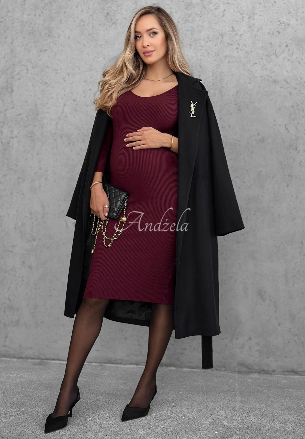 Priliehavé viskózové midi šaty longsleeve s výstrihom City Morning  čučoriedková