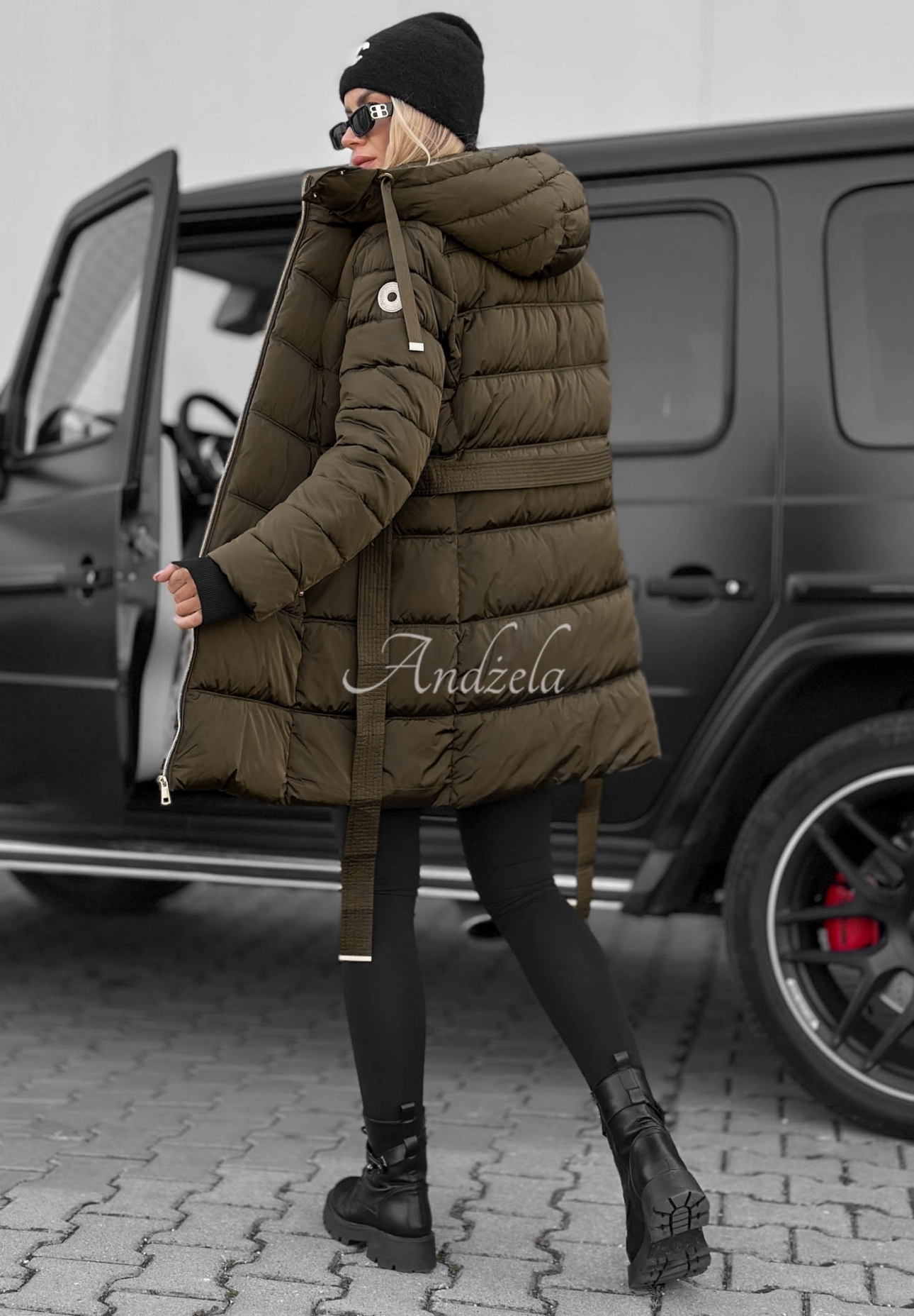Dlhá prešívaná bunda s kapucňou a opaskom Cold Theory khaki