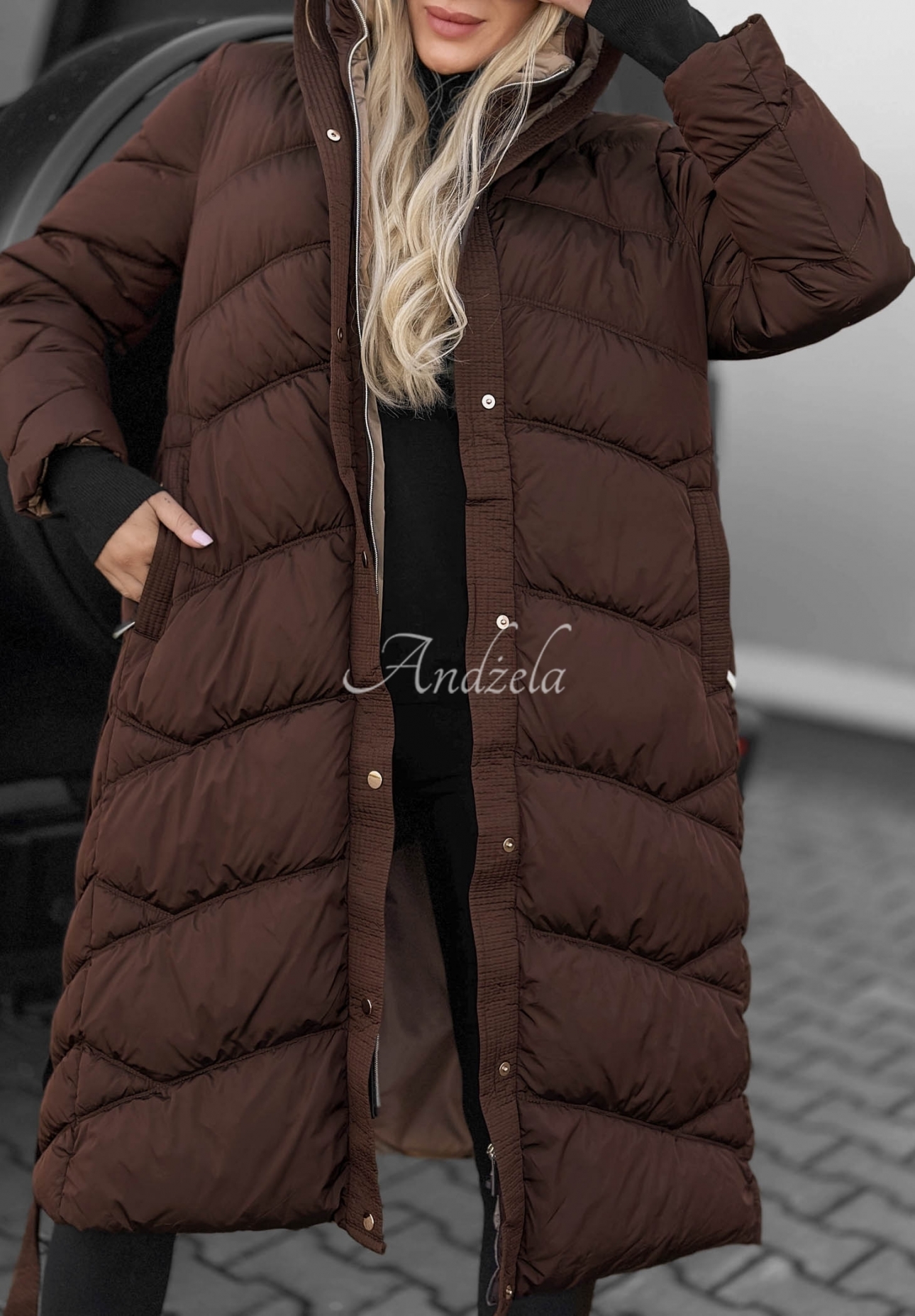 Dlhá prešívaná bunda s kapucňou a golierom Frost Angel čokoládová