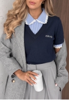 Miękki sweterek z koronką i kołnierzykiem w paski Fall Stripes čokoládový