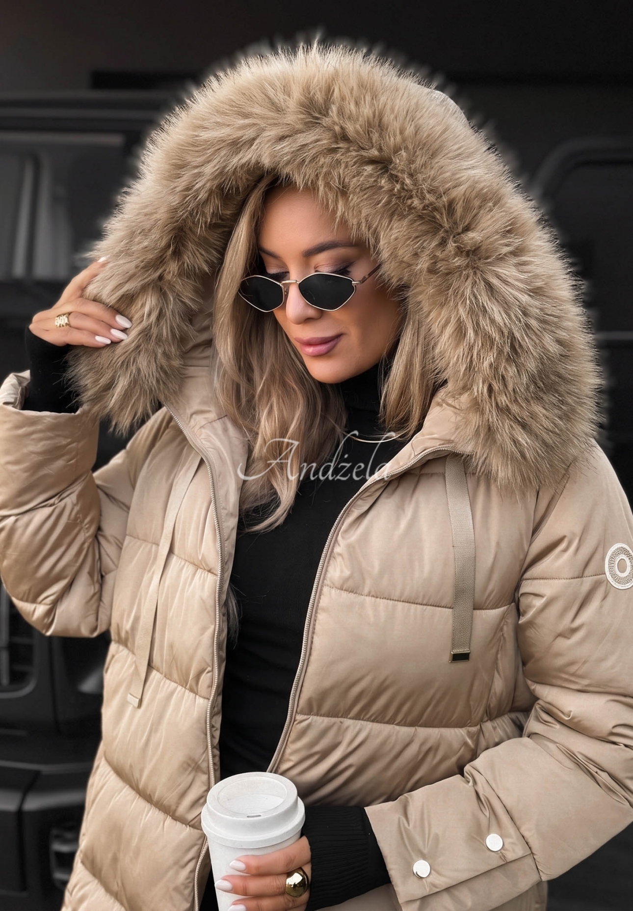 Dlhá prešívaná bunda s kožušinou Winter Sunday béžová