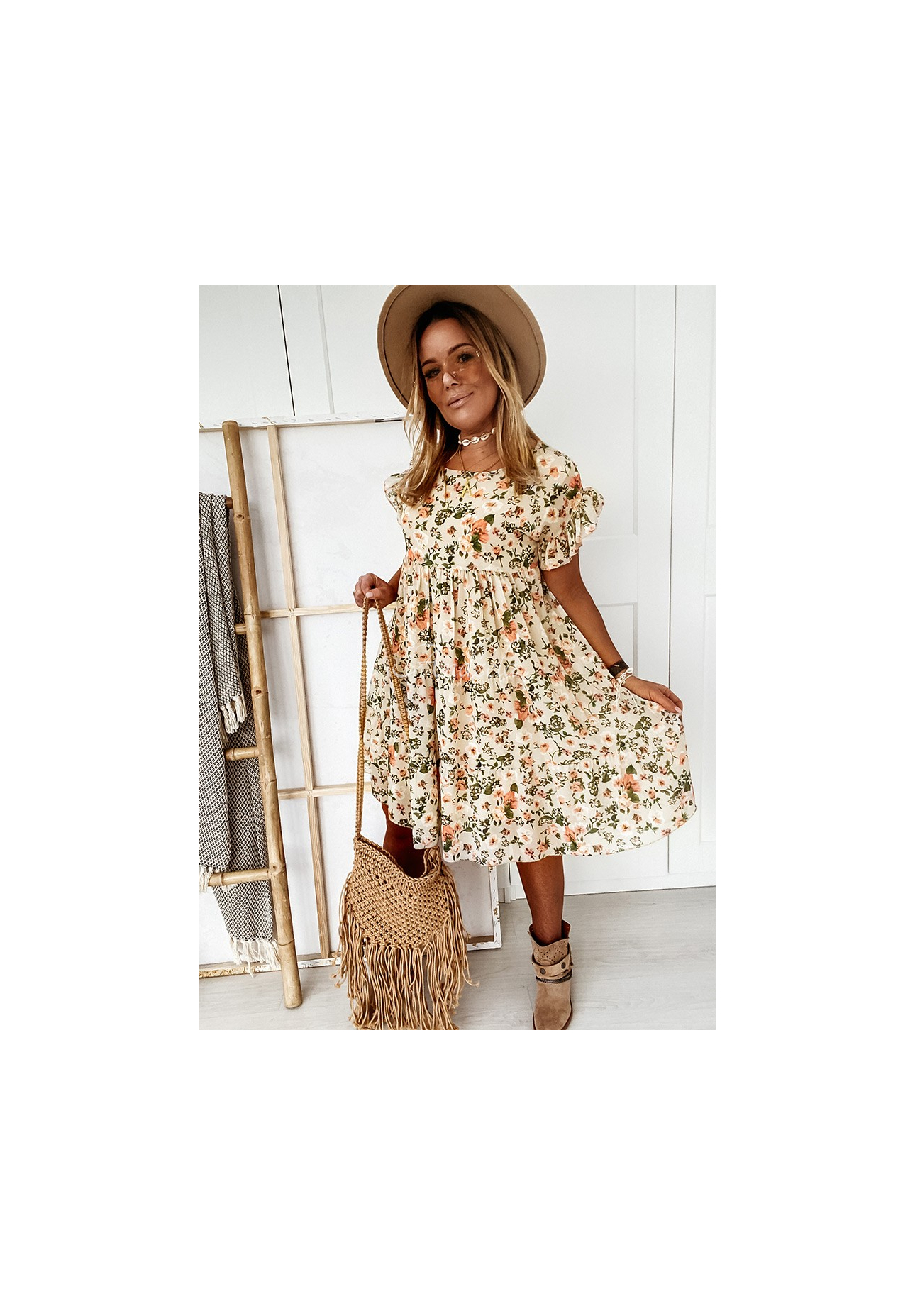 Kvetované šaty Bellarose béžová